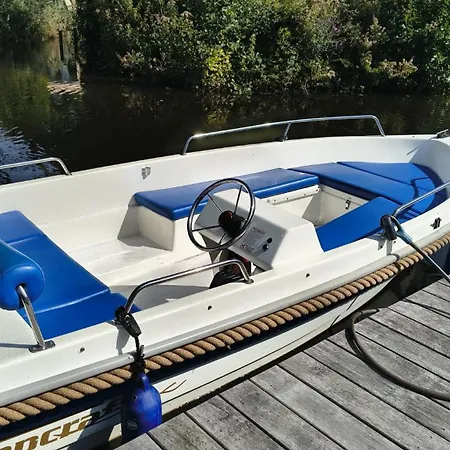 Cetti's - Met Prive Sauna 3*