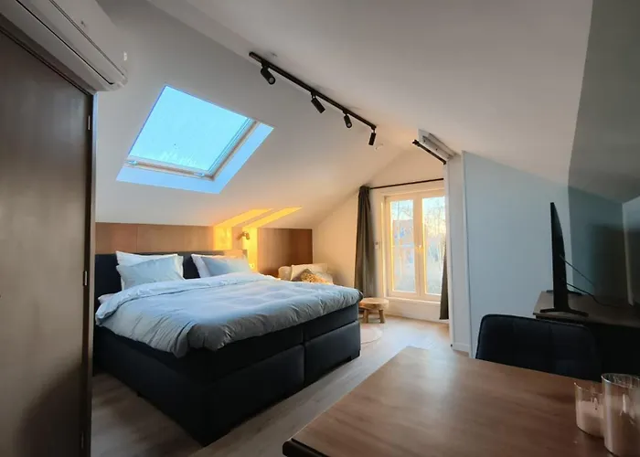 Cetti's - Met Prive Sauna Panzió 3*