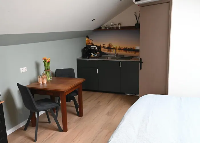 Cetti's - Met Prive Sauna Panzió Nieuwkoop