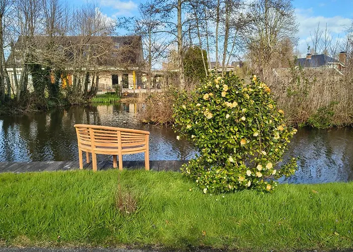 Cetti's - Met Prive Sauna Panzió Nieuwkoop